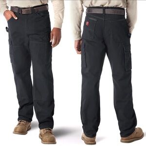 NWOT Men's Wrangler Riggs Workwear Ripstop Ranger Cargo Pants Black